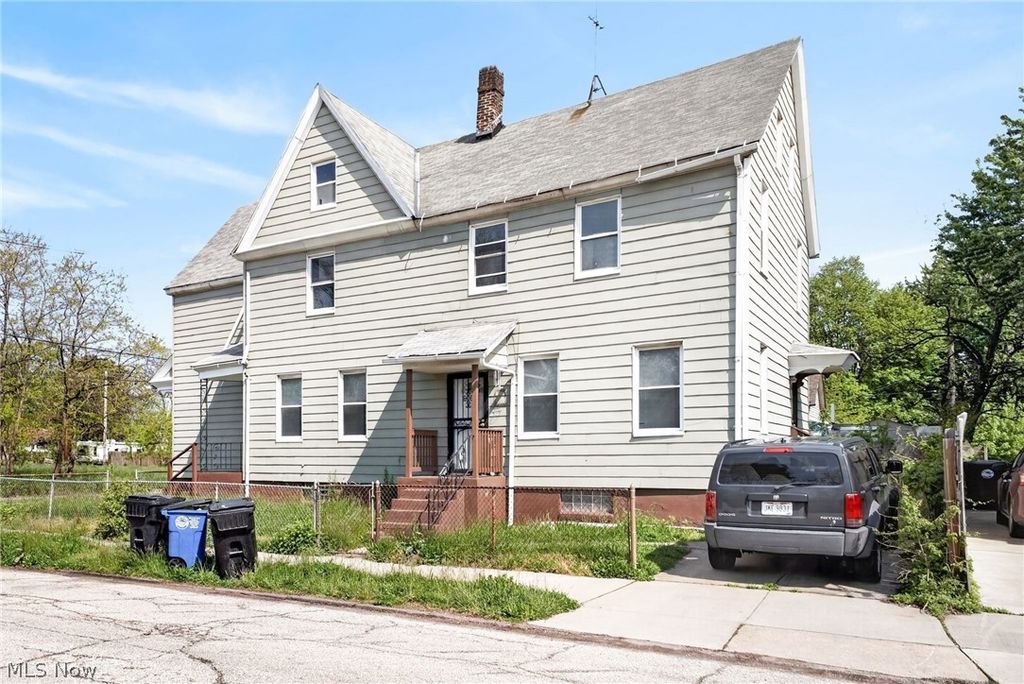 2763 W 32nd Street, Cleveland, OH 44113