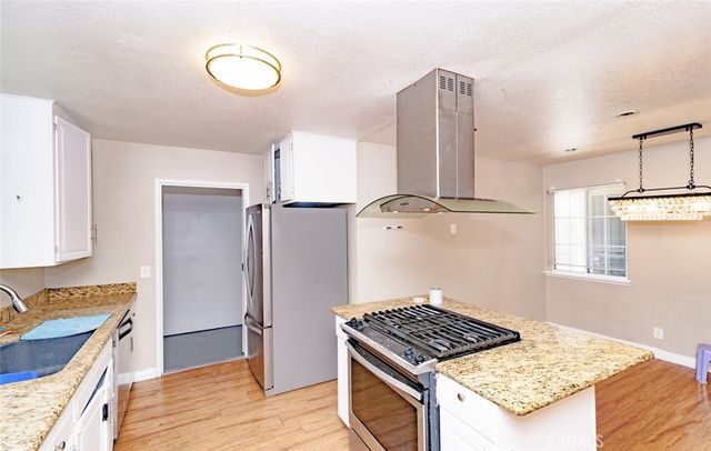 1217 S Huron, Santa Ana, CA 92704