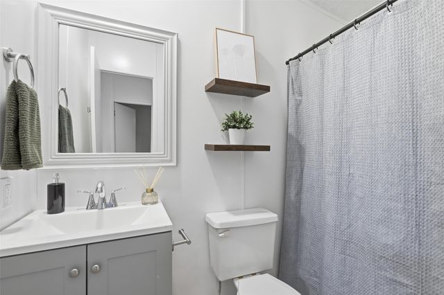 4631 Lyndi Lane, Granbury, TX 76049