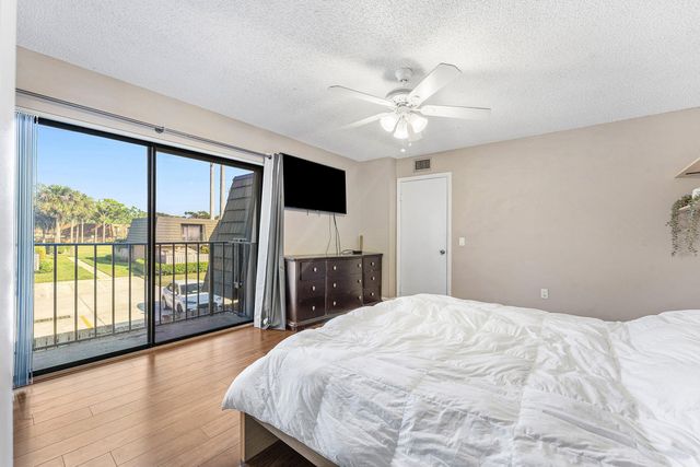 4124 41st Way, West Palm Beach, FL 33407