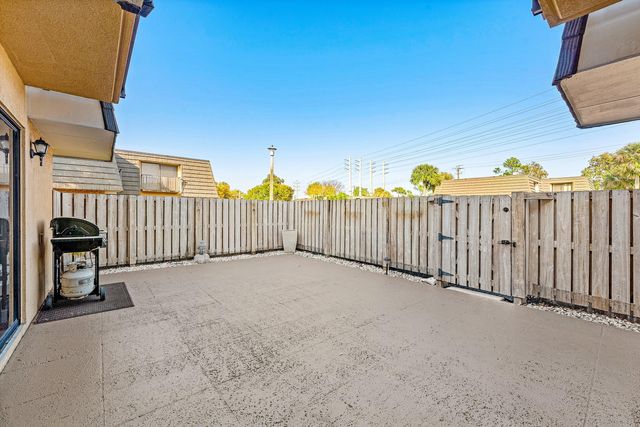 4124 41st Way, West Palm Beach, FL 33407