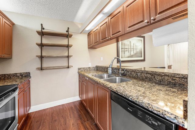 4124 41st Way, West Palm Beach, FL 33407