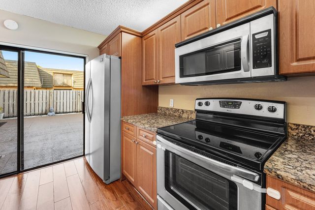 4124 41st Way, West Palm Beach, FL 33407