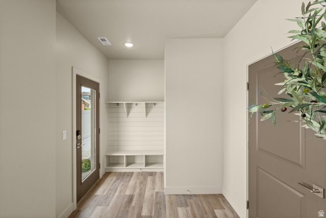 7214 S RAMANEE DR, Midvale, UT 84047