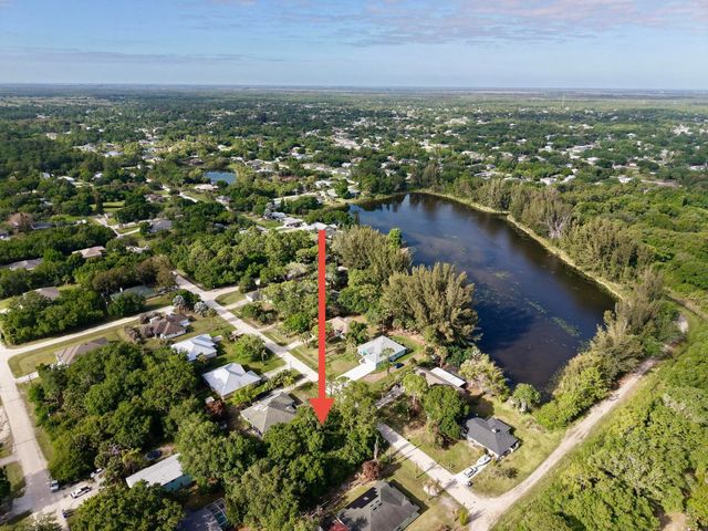 8856 93rd Court, Vero Beach, FL 32967