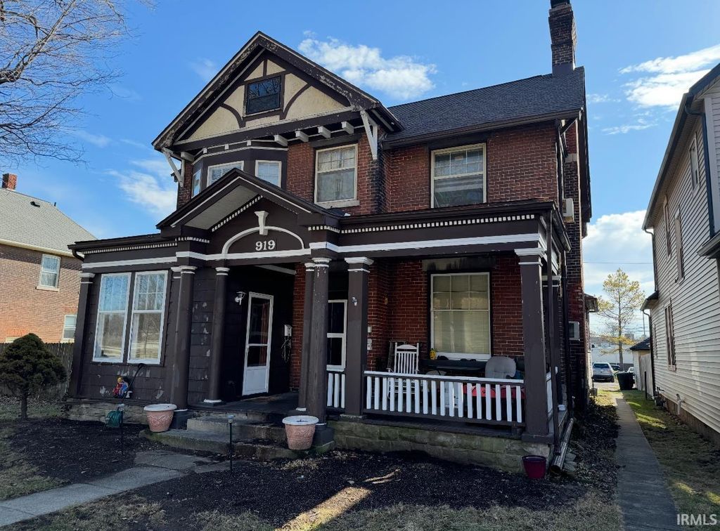 919 Parkview Avenue, Fort Wayne, IN 46802