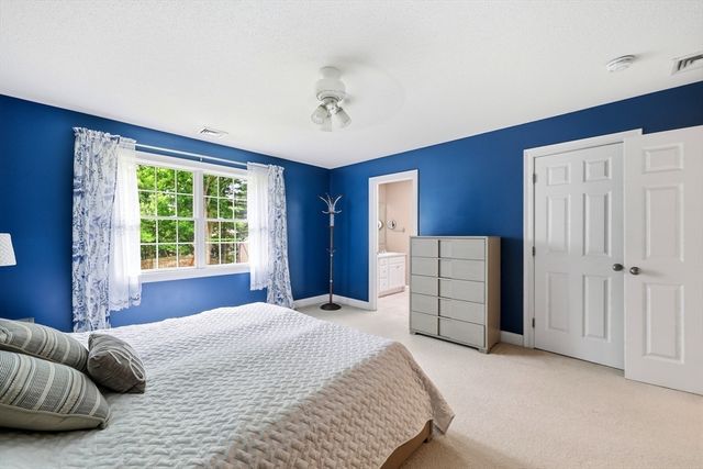 17 Homestead St, Palmer, MA 01069