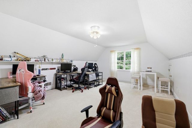 17 Homestead St, Palmer, MA 01069