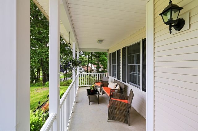 17 Homestead St, Palmer, MA 01069