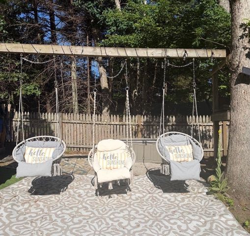 17 Homestead St, Palmer, MA 01069