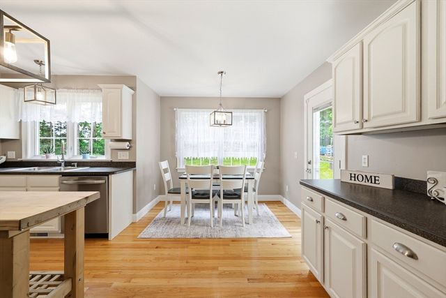 17 Homestead St, Palmer, MA 01069