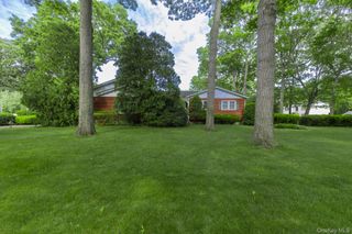 3 Boston Avenue, Medford, NY 11763