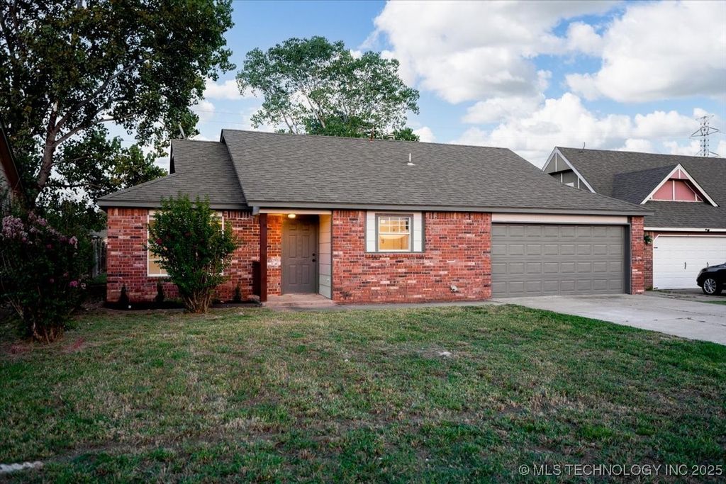 10003 N 43rd East Avenue, Sperry, OK 74073