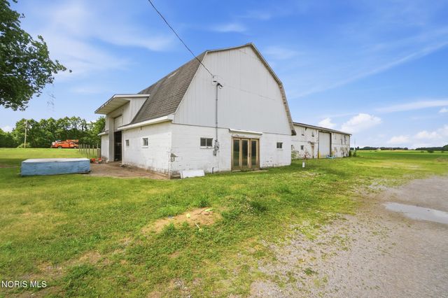 V257 County Road 3, Liberty Center, OH 43532