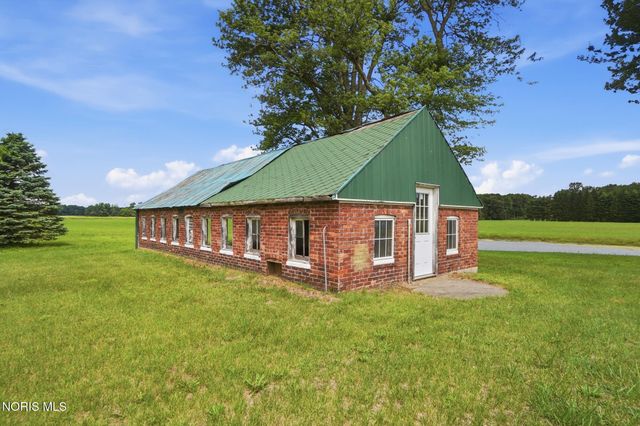 V257 County Road 3, Liberty Center, OH 43532