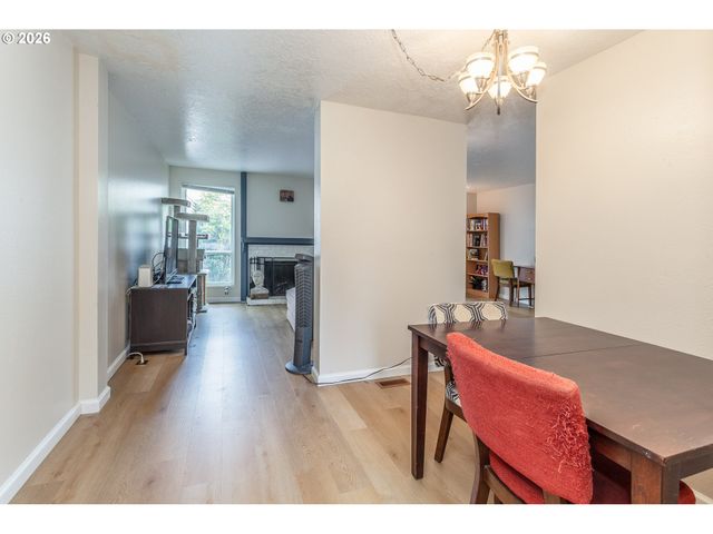 6151 Sw ERICKSON Ave, Beaverton, OR 97008