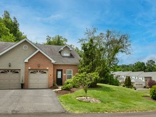 7036 Clubview DRIVE, South Fayette, PA 15017