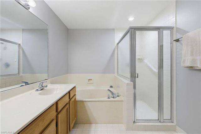 5899 Chanteclair DR # 222, Naples, FL 34108