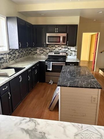 832 E Main Street, Benton Harbor, MI 49022