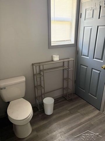 832 E Main Street, Benton Harbor, MI 49022