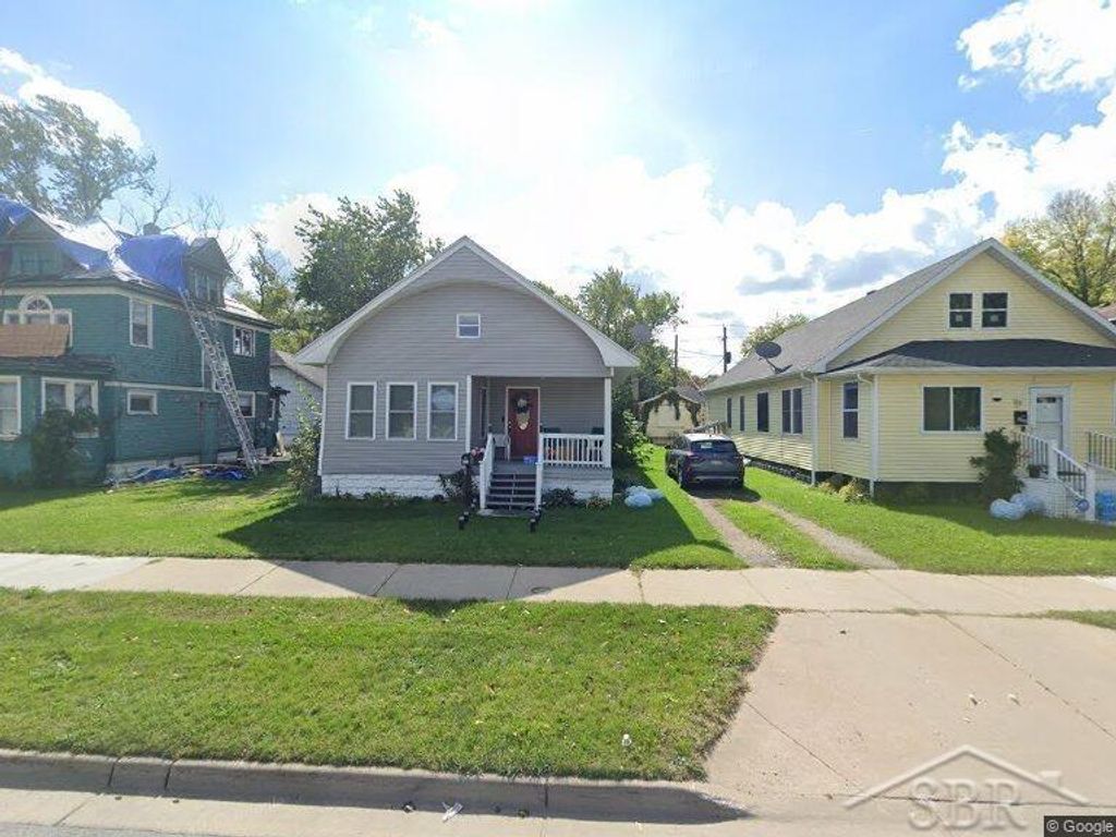 832 E Main Street, Benton Harbor, MI 49022