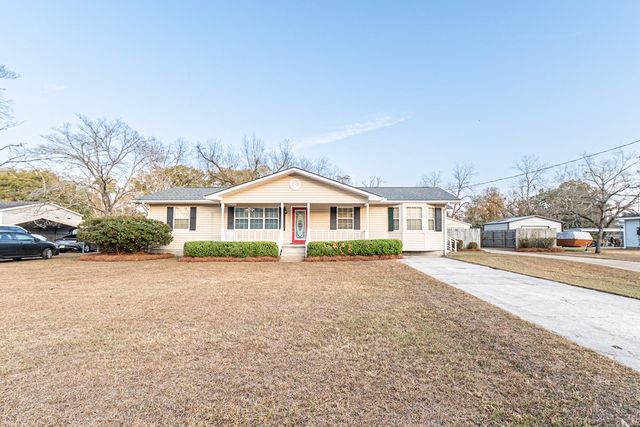 208 Radney St, Columbia, AL 36319