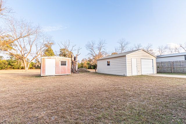 208 Radney St, Columbia, AL 36319