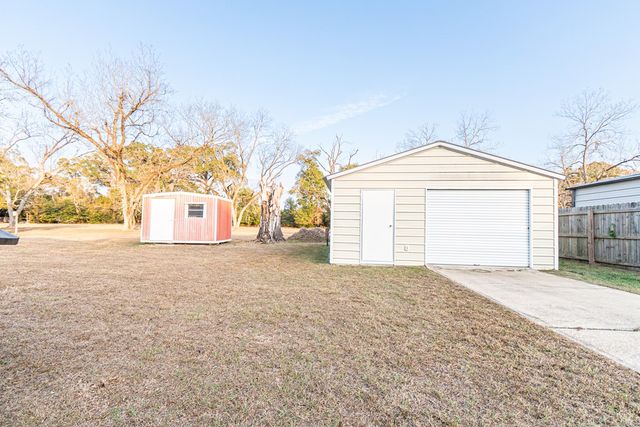 208 Radney St, Columbia, AL 36319