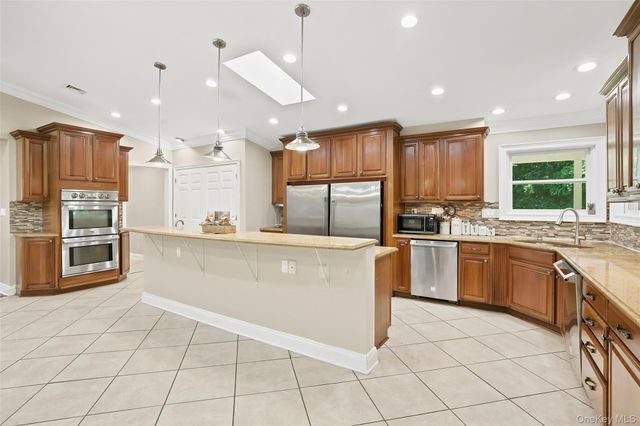 3888 Fawn Court, Shrub Oak, NY 10588