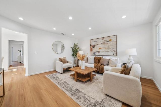 941 Amador Avenue, Sunnyvale, CA 94085