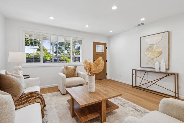 941 Amador Avenue, Sunnyvale, CA 94085