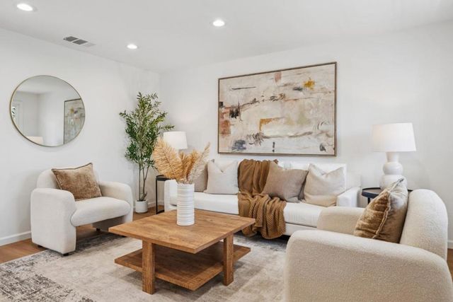 941 Amador Avenue, Sunnyvale, CA 94085