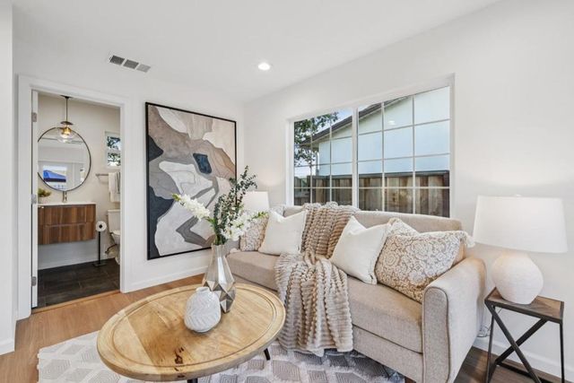 941 Amador Avenue, Sunnyvale, CA 94085