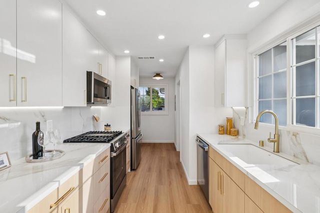 941 Amador Avenue, Sunnyvale, CA 94085