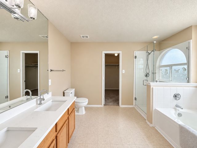 14800 Ledgeview Court, Balch Springs, TX 75180
