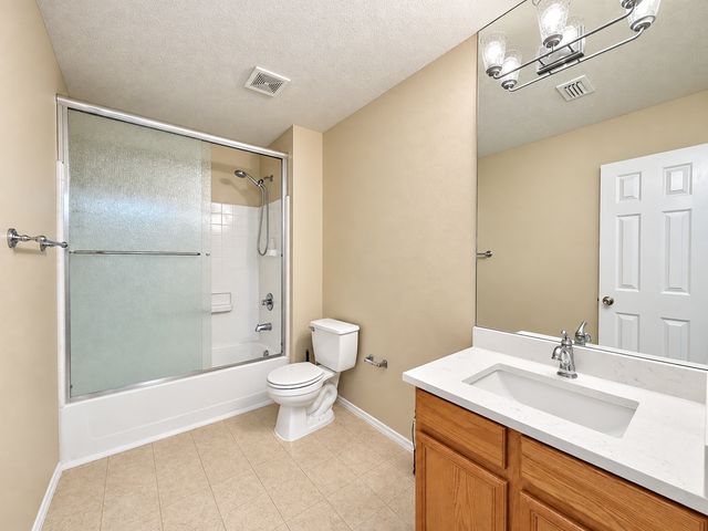 14800 Ledgeview Court, Balch Springs, TX 75180