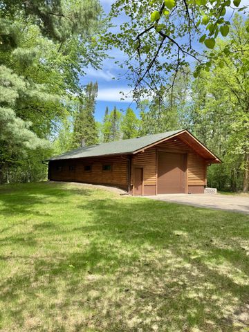 1469 Woodland Loop NW, Baudette, MN 56623