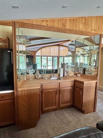 1469 Woodland Loop NW, Baudette, MN 56623