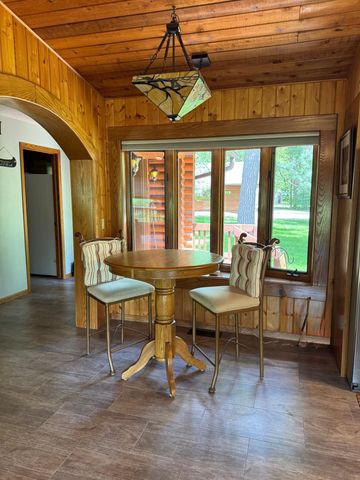 1469 Woodland Loop NW, Baudette, MN 56623
