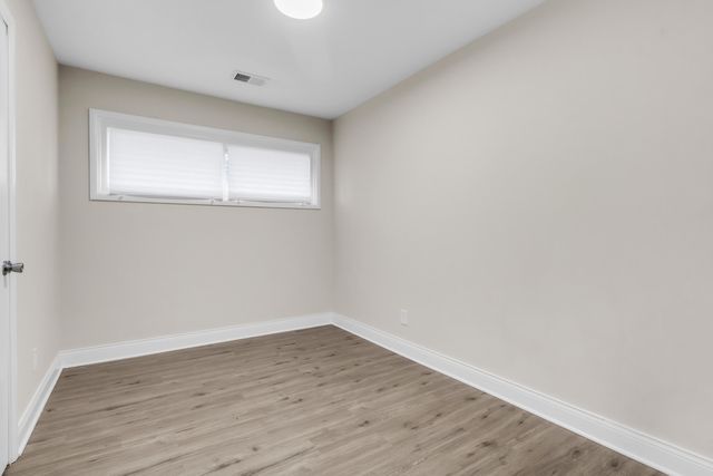 555 W Pine Street, Griffith, IN 46319