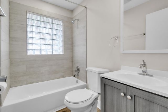 555 W Pine Street, Griffith, IN 46319