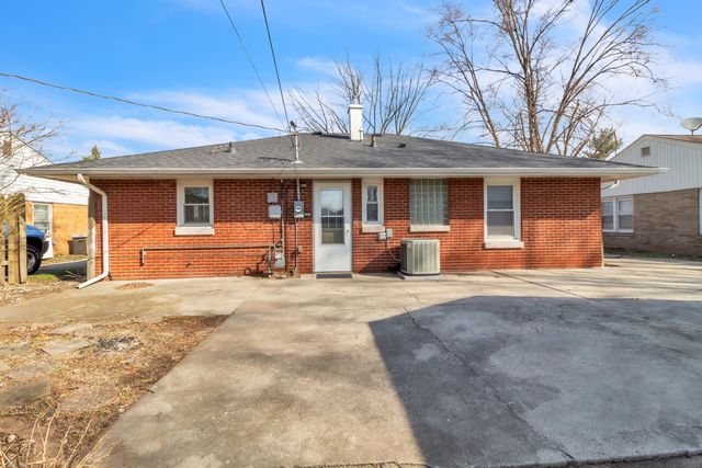 555 W Pine Street, Griffith, IN 46319