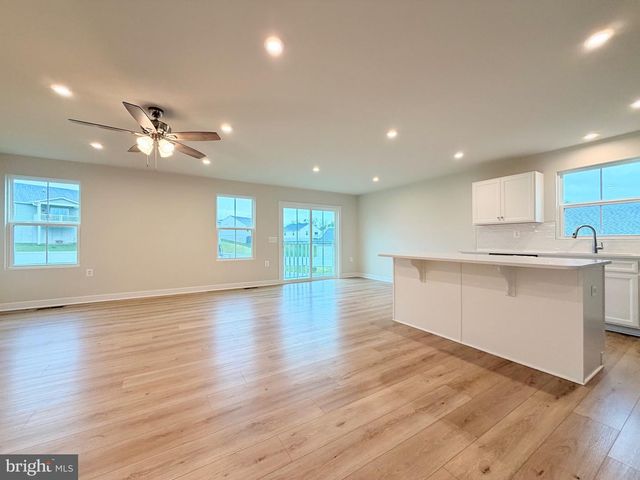263 HYDRO RD, Inwood, WV 25428