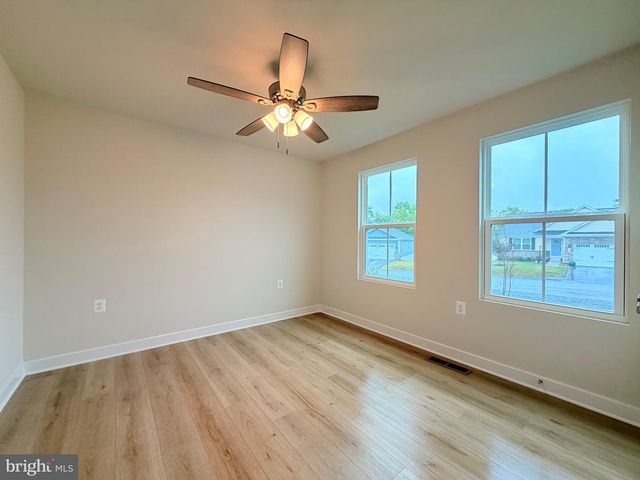 263 HYDRO RD, Inwood, WV 25428