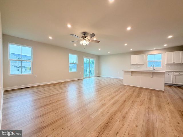 263 HYDRO RD, Inwood, WV 25428