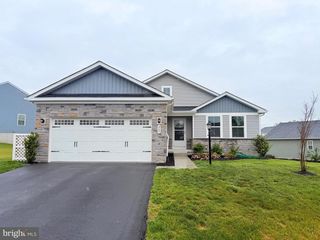 263 HYDRO RD, Inwood, WV 25428