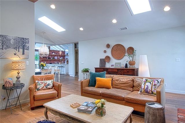 2285 Tustin Avenue, Newport Beach, CA 92660