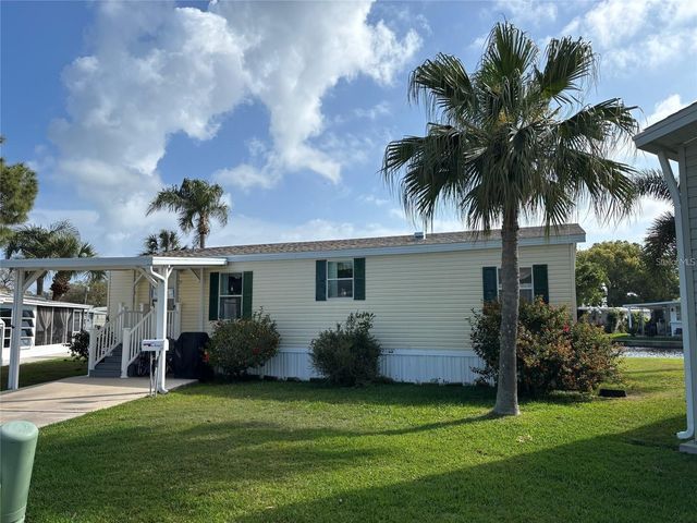 980 7TH STREET NW 16, Largo, FL 33770