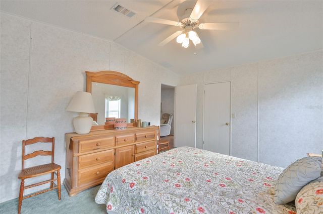 980 7TH STREET NW 16, Largo, FL 33770