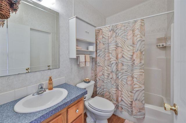 980 7TH STREET NW 16, Largo, FL 33770